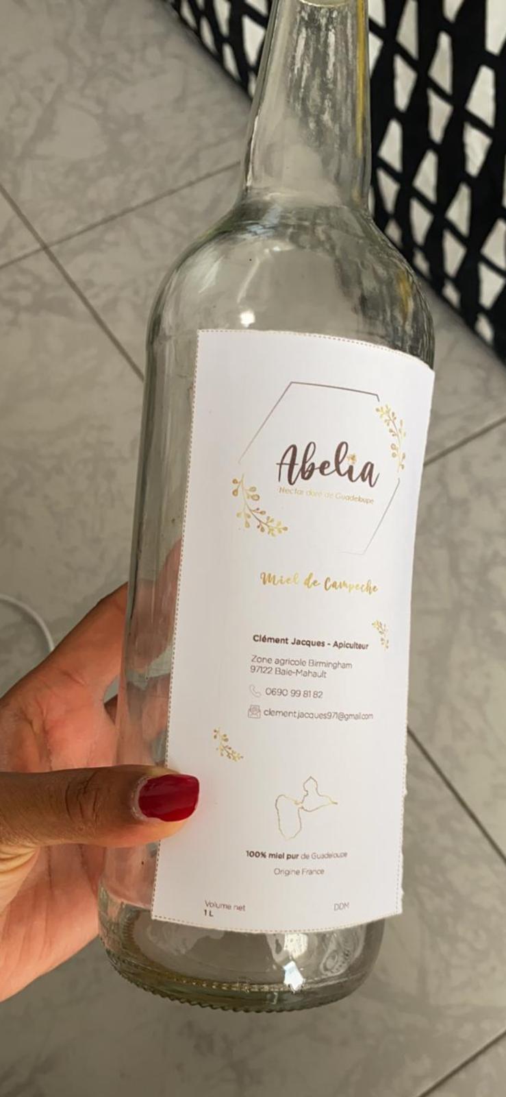 Étiquette Abelia sur bouteille